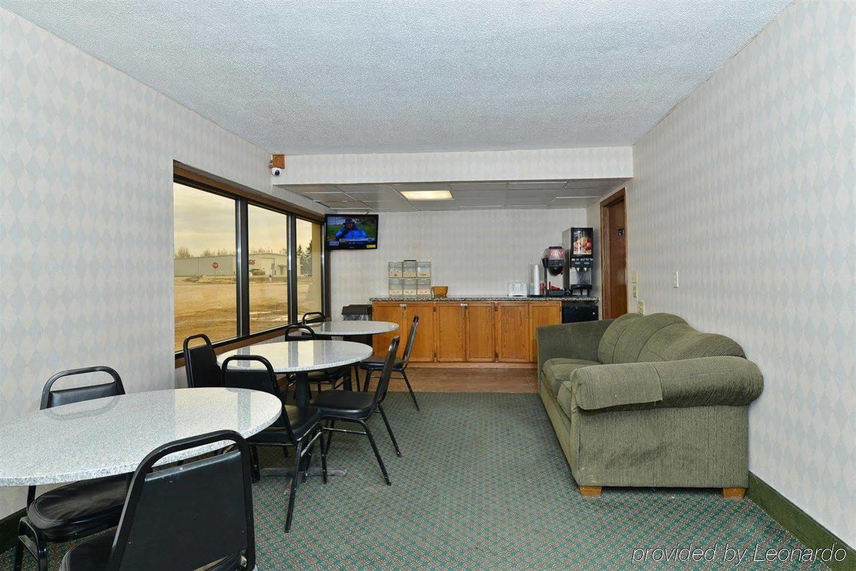 Devils Lake Inn By Oyo Near Devils Lake Regional Airport Eksteriør bilde