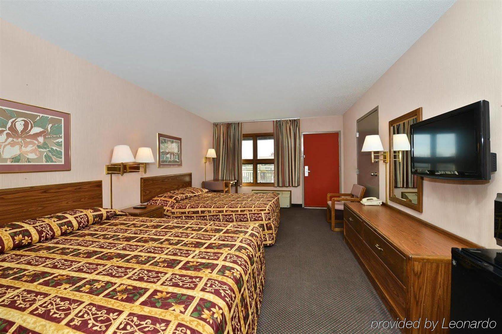 Devils Lake Inn By Oyo Near Devils Lake Regional Airport Eksteriør bilde