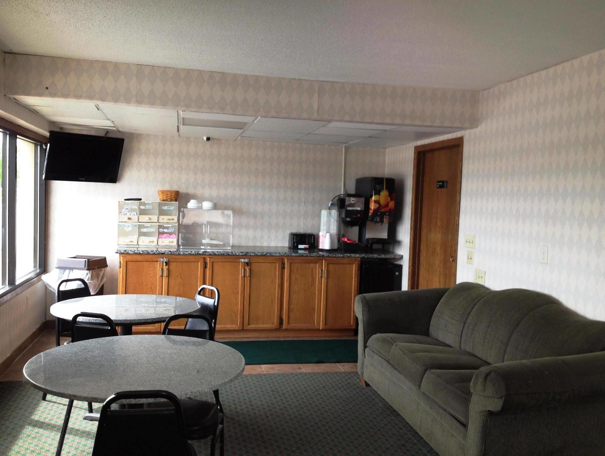 Devils Lake Inn By Oyo Near Devils Lake Regional Airport Eksteriør bilde